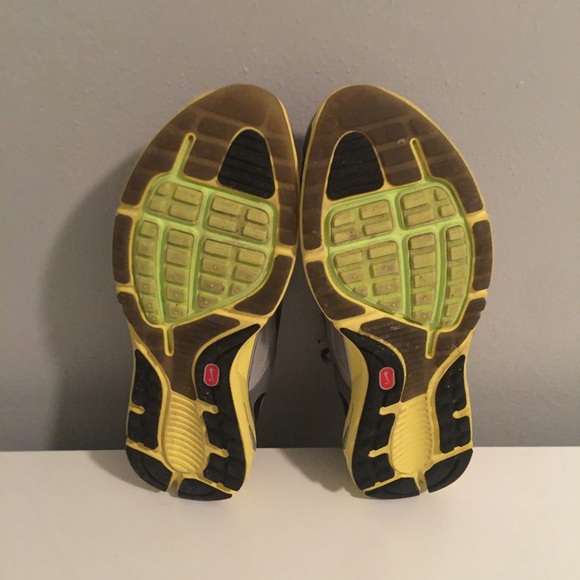 Nike shoes yellow and gray - Picture 5 of 5